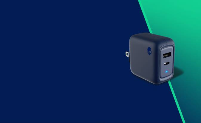 Get Your Power Fix Faster Fix Rapid G Max USB-A and USB-C Adapter XXFB36 Dark Blue/Green Skullcandy